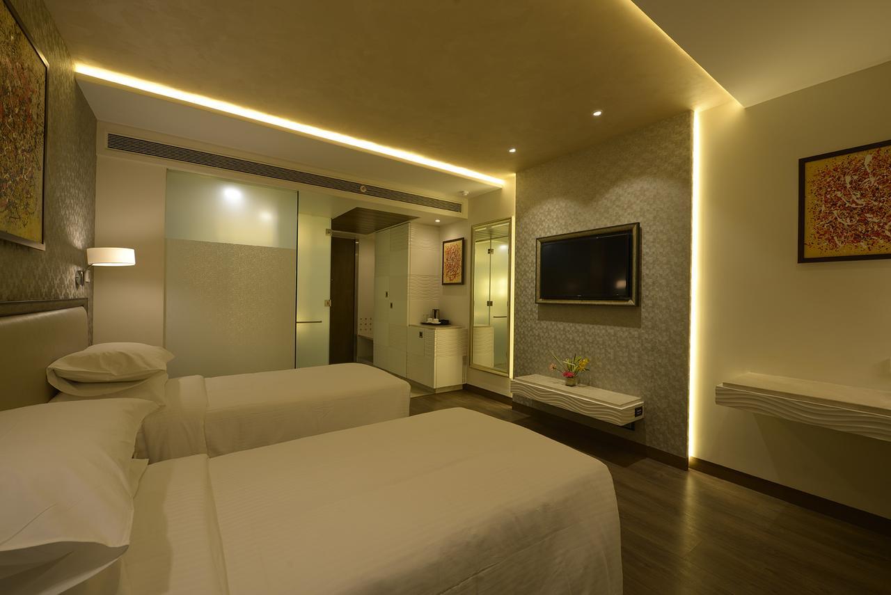 Genesis Hotel Near Mumbai Airport Exterior photo
