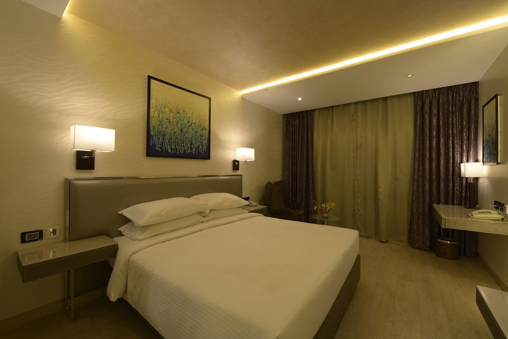 Genesis Hotel Near Mumbai Airport Exterior photo